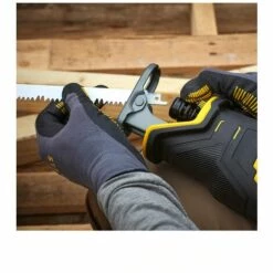 STANLEY FATMAX V20 Scie Sabre STANLEY FatMax SFMCS300D1T (1 X 2,0 Ah Chargeur TSTAK VI) 8 STANLEY FATMAX V20 Scie Sabre STANLEY FatMax SFMCS300D1T (1 X 2,0 Ah Chargeur TSTAK VI) -Outil de découpe Soldes 33299350 4